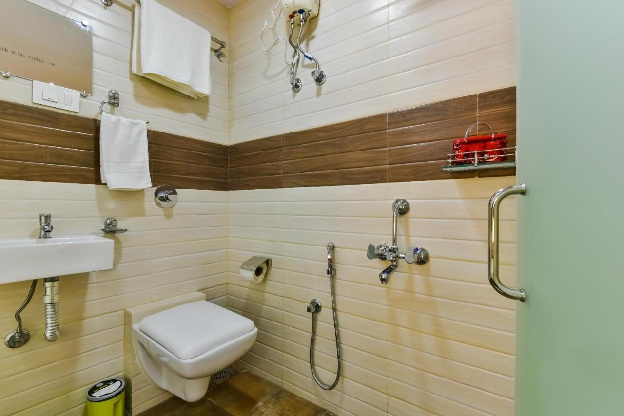 Capital O4482 Ascot International Hotell Mumbai Exteriör bild
