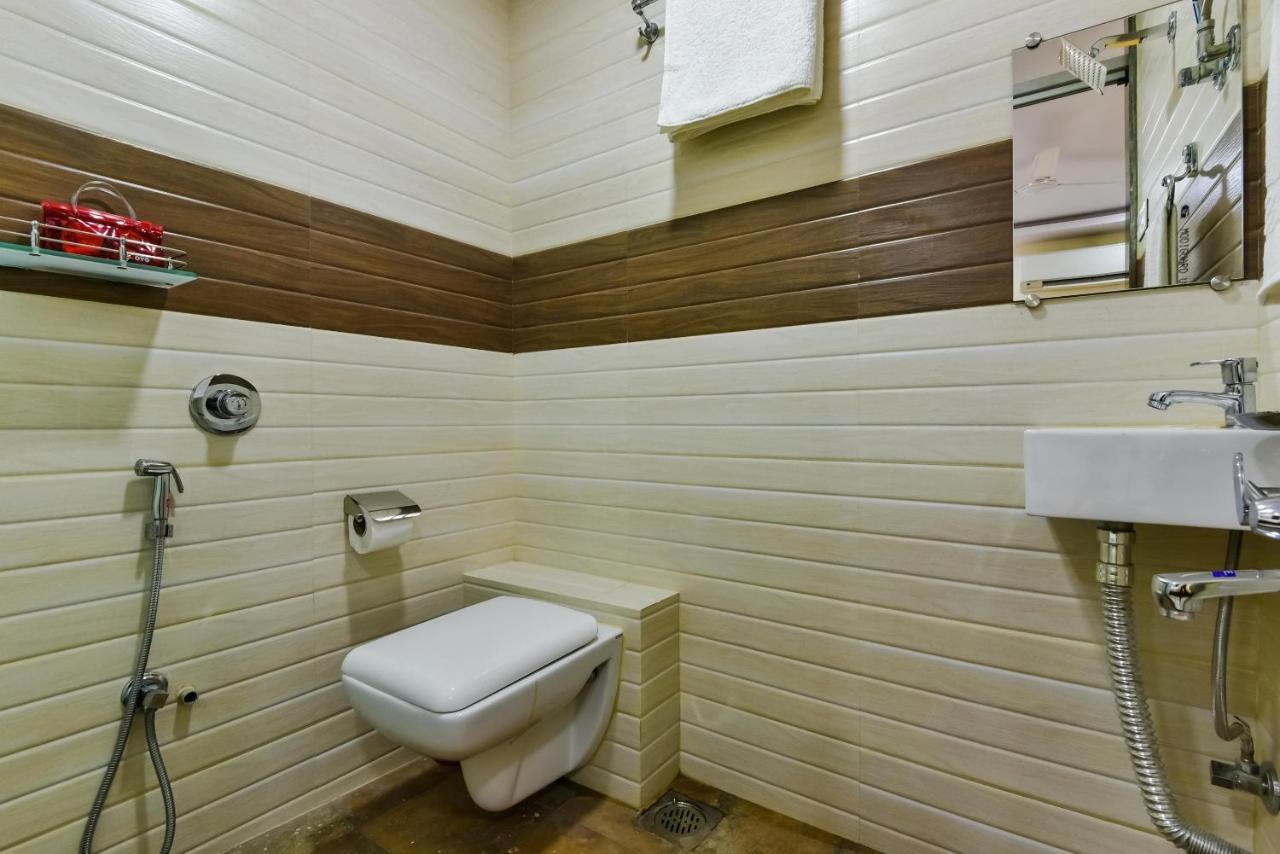Capital O4482 Ascot International Hotell Mumbai Exteriör bild